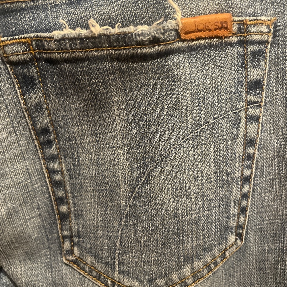 Joe's Jeans - Boyfriend Slim - Distressed- Medium Wash - Women 30 - Picture 4 of 7